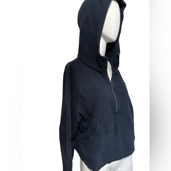 Lululemon Half Zip Cropped Hoodie – Navy – M/L – Excellent Condition - Picture 6 of 8